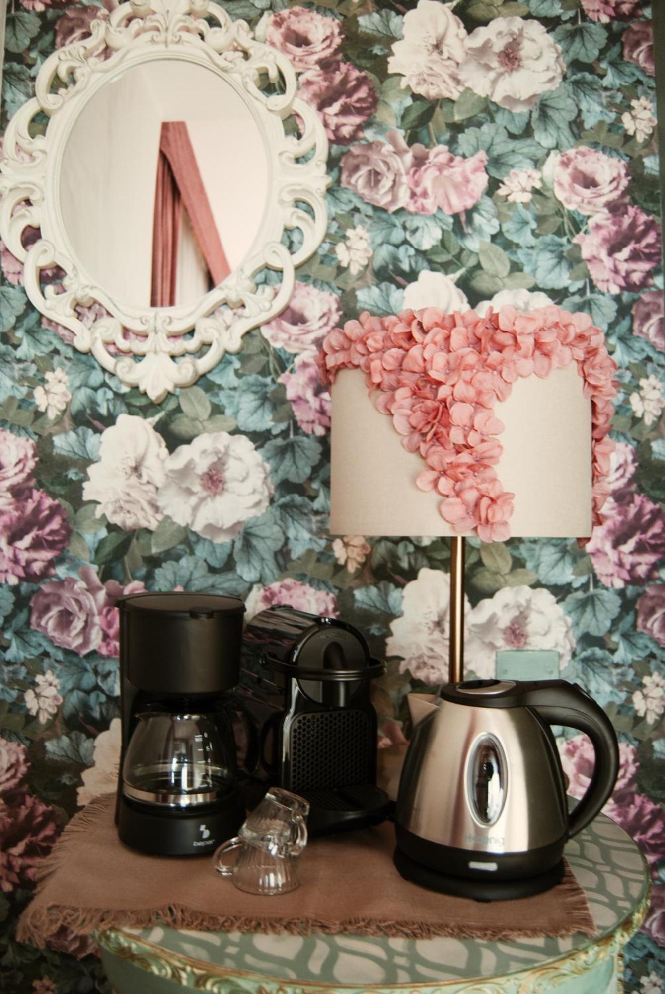 Welcome Traveller Frida'S Rooms Caprino Veronese Exterior foto
