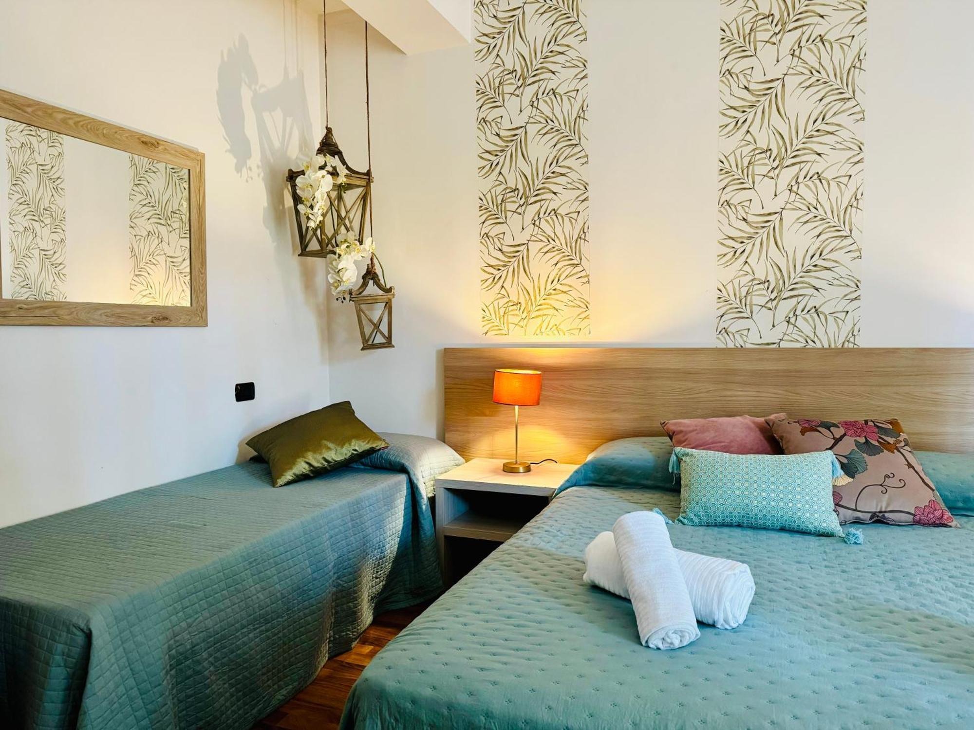 Welcome Traveller Frida'S Rooms Caprino Veronese Exterior foto